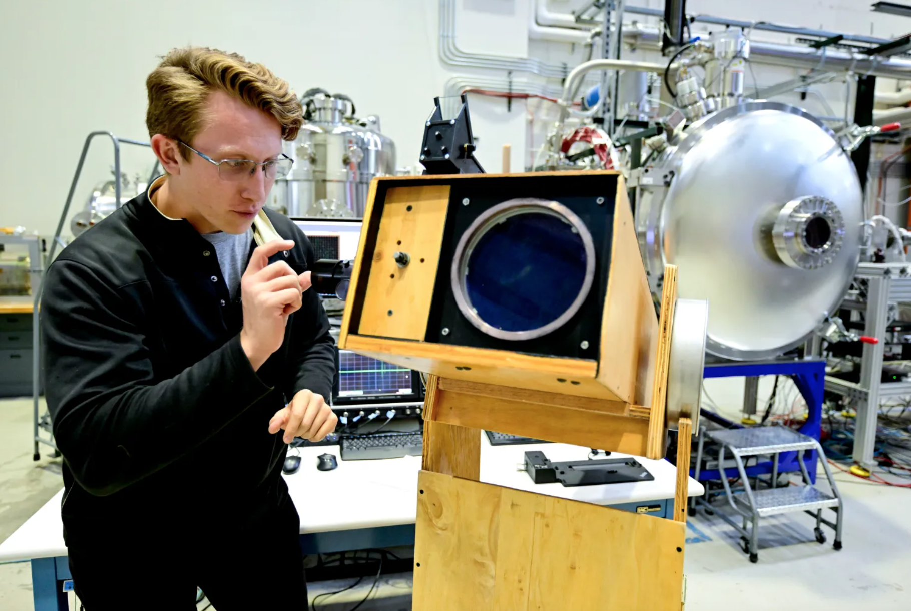 Alex Doner talks about a Newtonian telescope 