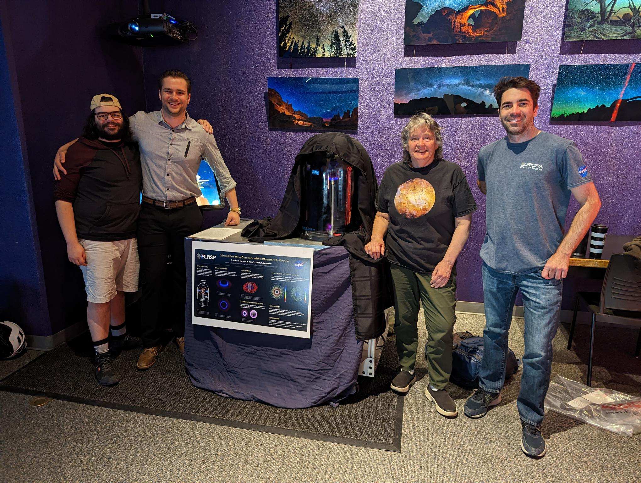 Terrella device demonstration at Fiske Planetarium
